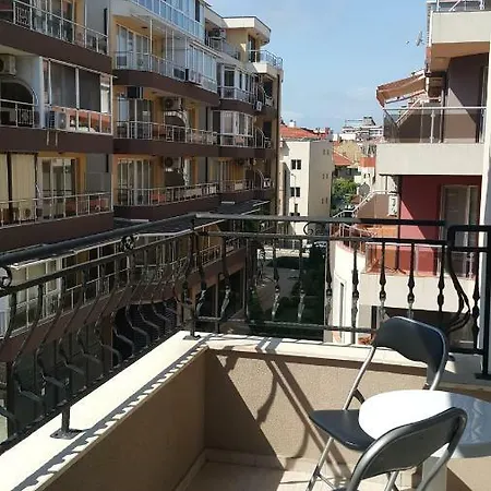 Apartment Апартамент С Одной Спальней, Поморие *